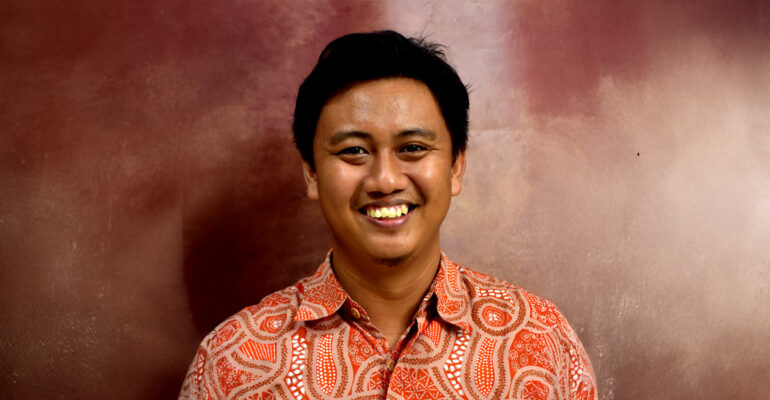Dosen Muda IPB University 35 Persen Produksi Pangan Global Bergantung pada Lebah