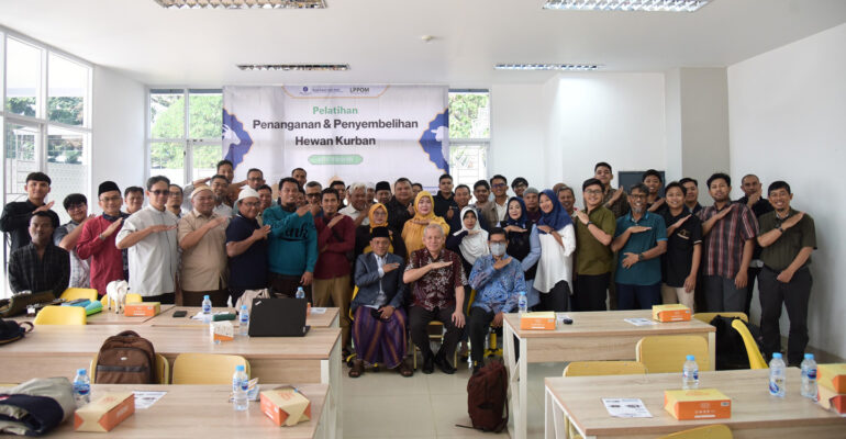 Jelang Iduladha, HSC IPB University Aktif Berikan Edukasi Penyembelihan Hewan Kurban Ramah Lingkungan