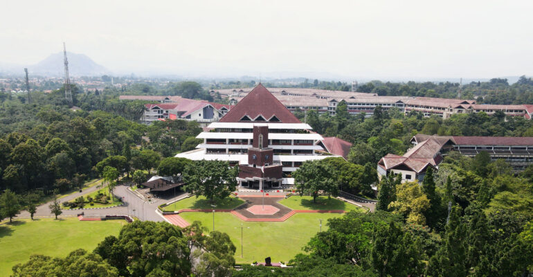 Peran-Peran Tak Tergantikan di Balik Suksesnya UTBK-SNBT di IPB University