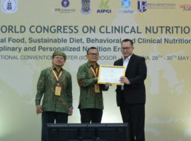 Rektor IPB University Diganjar Penghargaan atas Kepemimpinan Inovatif dalam Ketahanan Pangan dan Gizi