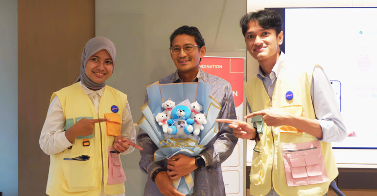Mahasiswa Sekolah Vokasi IPB University Ciptakan Inovasi Dollipop, Doll Bouquet AR Pertama di Indonesia