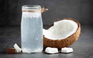 Bolehkah Minum Air Kelapa Setiap Hari Ini Penjelasan Ahli Gizi IPB University