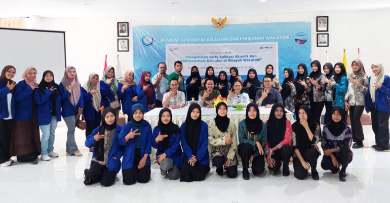 Dua Peneliti IPB University Dorong Pemanfaatan Teknologi Akustik untuk Gali Potensi Laut Wakatobi