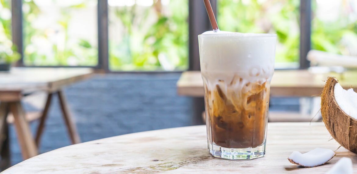 Tren Coconut Milk Coffee, Amankah Kopi Dicampur Santan? Begini Jawaban Dosen Gizi IPB University