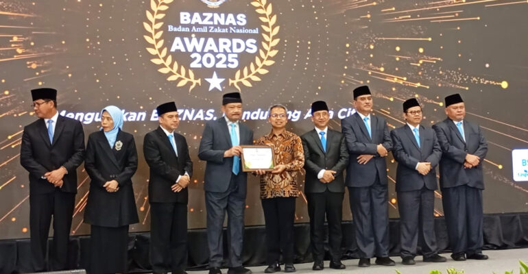 IPB University Raih Penghargaan Kampus Mitra Terbaik Baznas