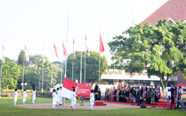 Meriah Perayaan HUT ke-80 RI di IPB University Mulai dari Parade Angklung, Arakan Pengantin, Hingga Lomba Tradisional