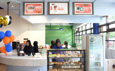 Breadcast Bakery and Coffee