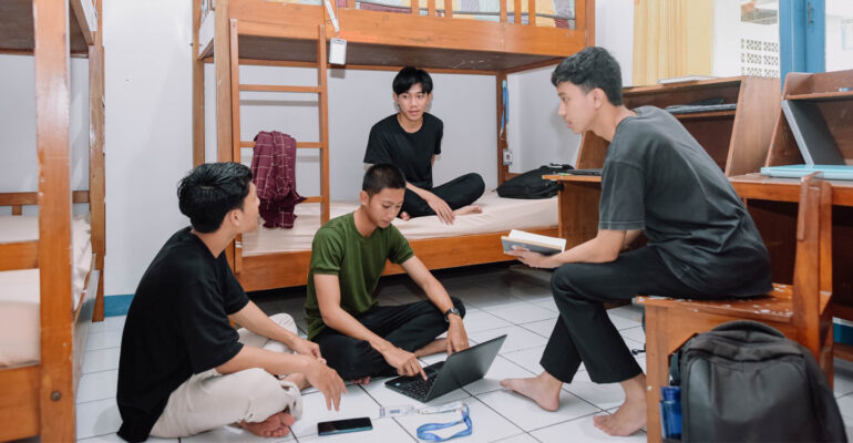 Tips Sukses Jadi Insan Asrama Mahasiswa IPB University