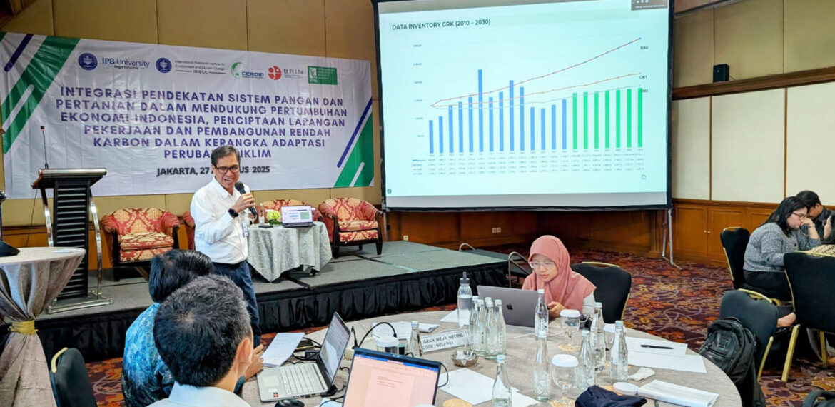Guru Besar IPB University Soroti Pentingnya Integrasi Sistem Pangan dan Pertanian Rendah Karbon