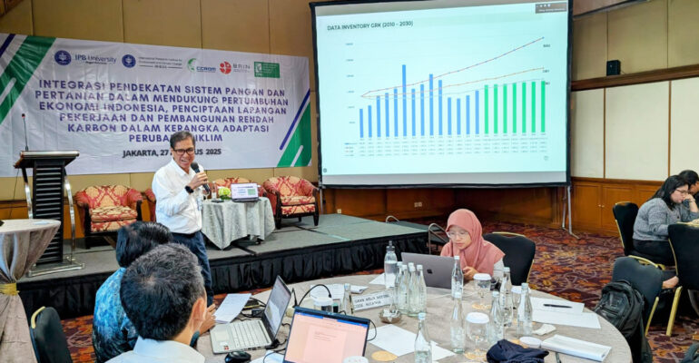 Guru Besar IPB University Soroti Pentingnya Integrasi Sistem Pangan dan Pertanian Rendah Karbon