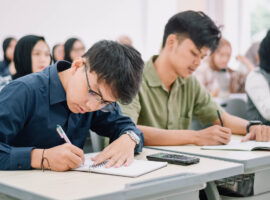 Ingin Sukses di Bangku Kuliah Ikuti Lima Kebiasaan Penting Ini