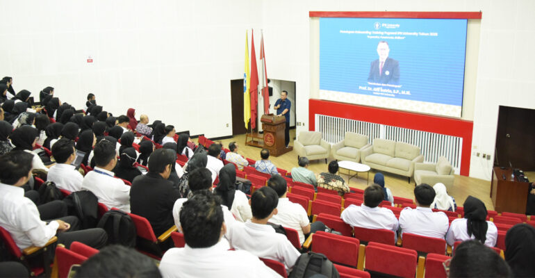 Rektor Bekali Nilai dan Karakter 138 Pegawai Baru IPB University