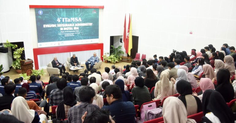 guru-besar-ipb-university-dan-universitas-gunadarma-ulas-digital-agroindustry-di-panggung-internasional-perkenalkan-inovasi-satria-keren