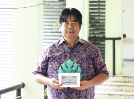 guru-besar-ipb-university-raih-the-guardian-honor-atas-dedikasi-hidup-tangani-kebakaran-hutan