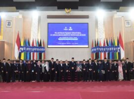 lantik-pejabat-baru-rektor-ipb-university-tekankan-integritas-adaptasi-dan-kebahagiaan-