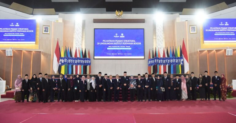 lantik-pejabat-baru-rektor-ipb-university-tekankan-integritas-adaptasi-dan-kebahagiaan-