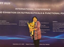 prof-c-hanny-wijaya-jadi-wanita-pertama-peraih-isnff-fellow-award-penghargaan-bergengsi-dunia-pangan-fungsional