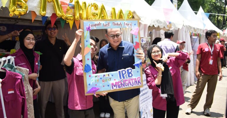 rektor-ipb-university-dukung-kreativitas-mahasiswa-dalam-agrisymphony-2025