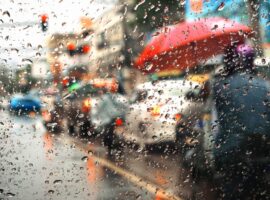 Air Hujan di Jakarta Mengandung Mikroplastik, Ini Penjelasan Guru Besar IPB University