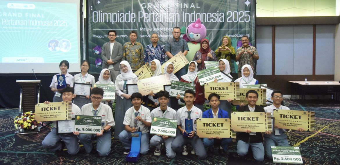 rektor-ipb-university-beri-golden-ticket-bagi-anak-petani-berprestasi-dalam-olimpiade-pertanian-indonesia