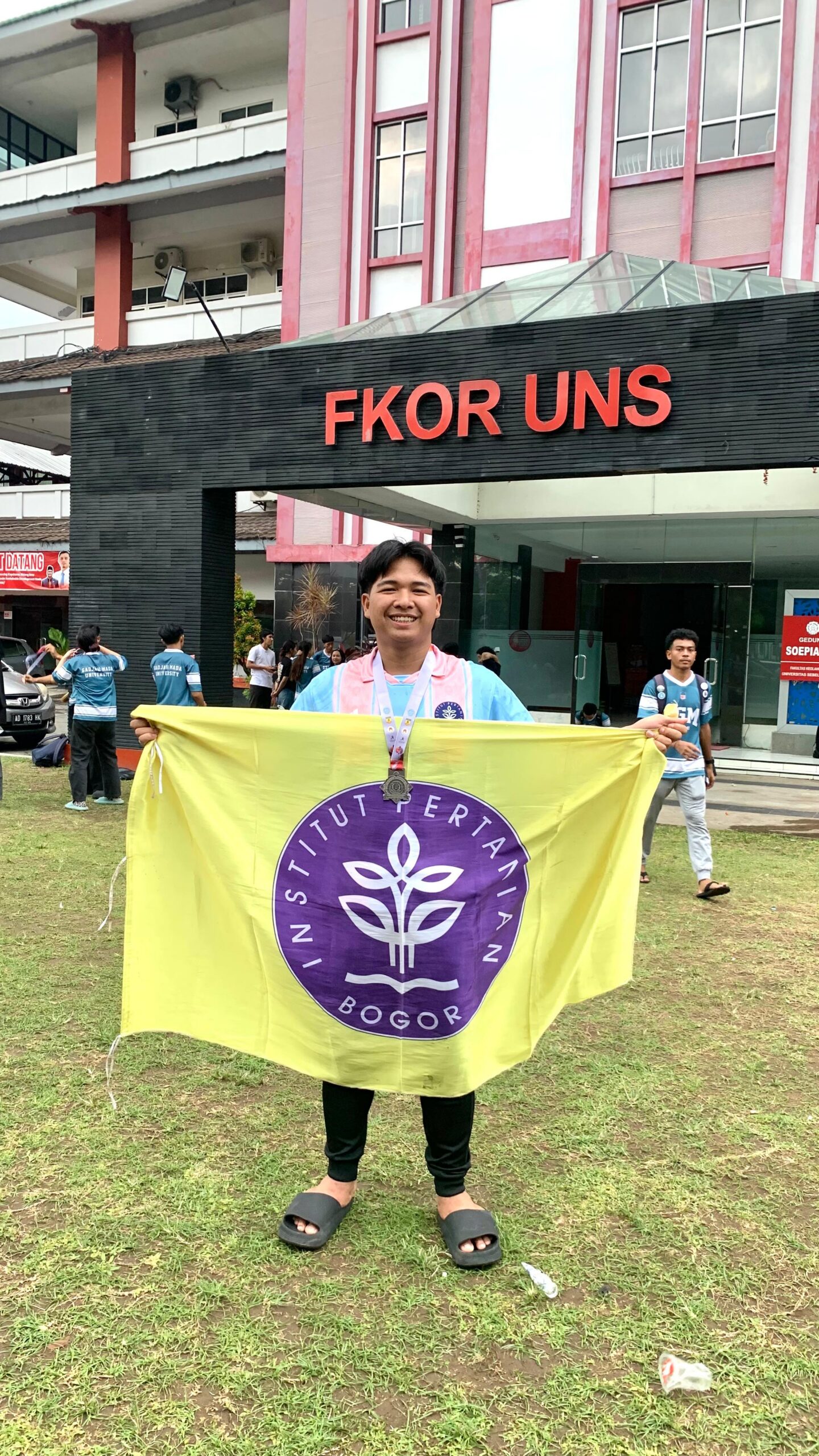 Adzka Dwi Zahidan_E3401251121_Juara 2 Kumite Mahasiswa +84kg Putra