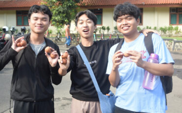 GERAKAN SEDEKAH PROTEIN