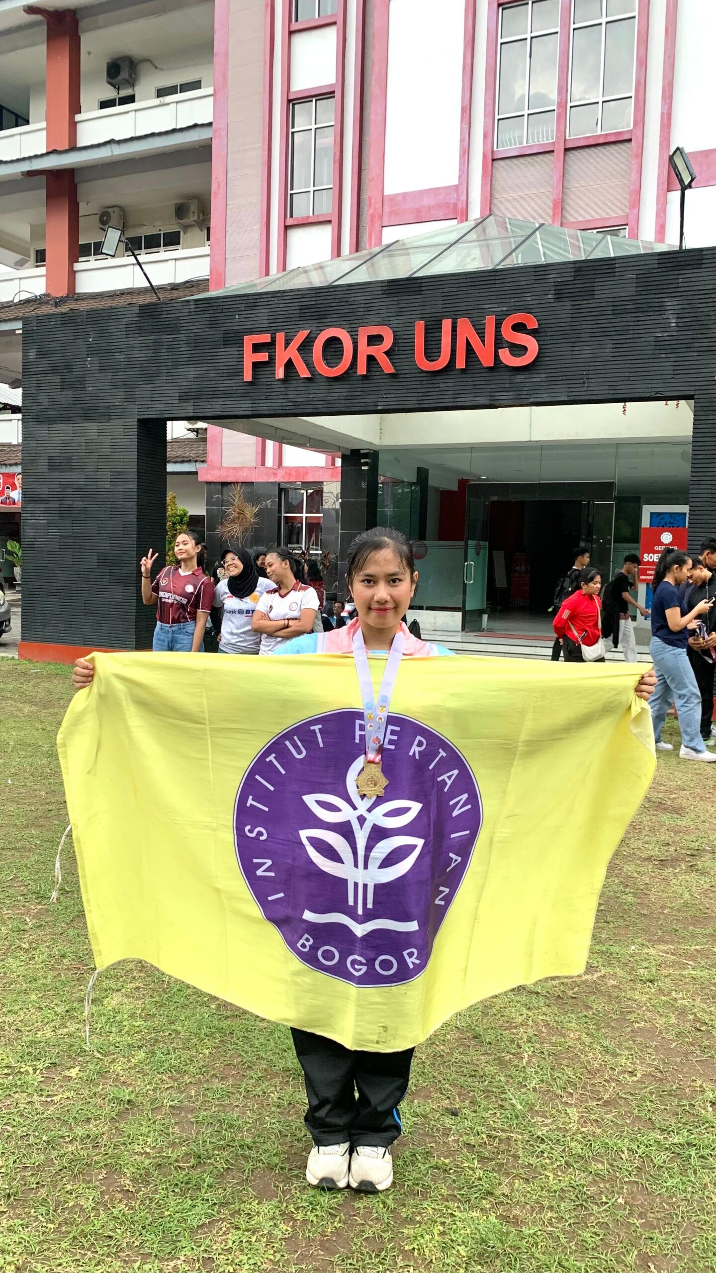 Nisrina Ayunashita_E3401251091_Juara 1 Kata Mahasiswa Kyu 3 Putri