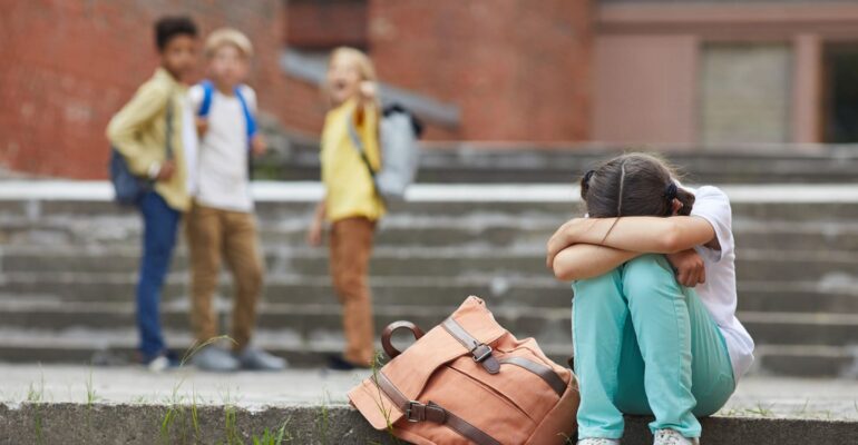 bullying-dan-kesehatan-mental-anak-jadi-kekhawatiran-utama-orang-tua-ini-solusi-pakar-keluarga-ipb-university