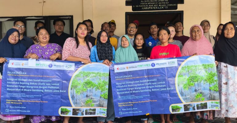 dosen-ipb-university-kenalkan-pendekatan-integrasi-kepiting-bakau-restorasi-mangrove-di-muara-gembong