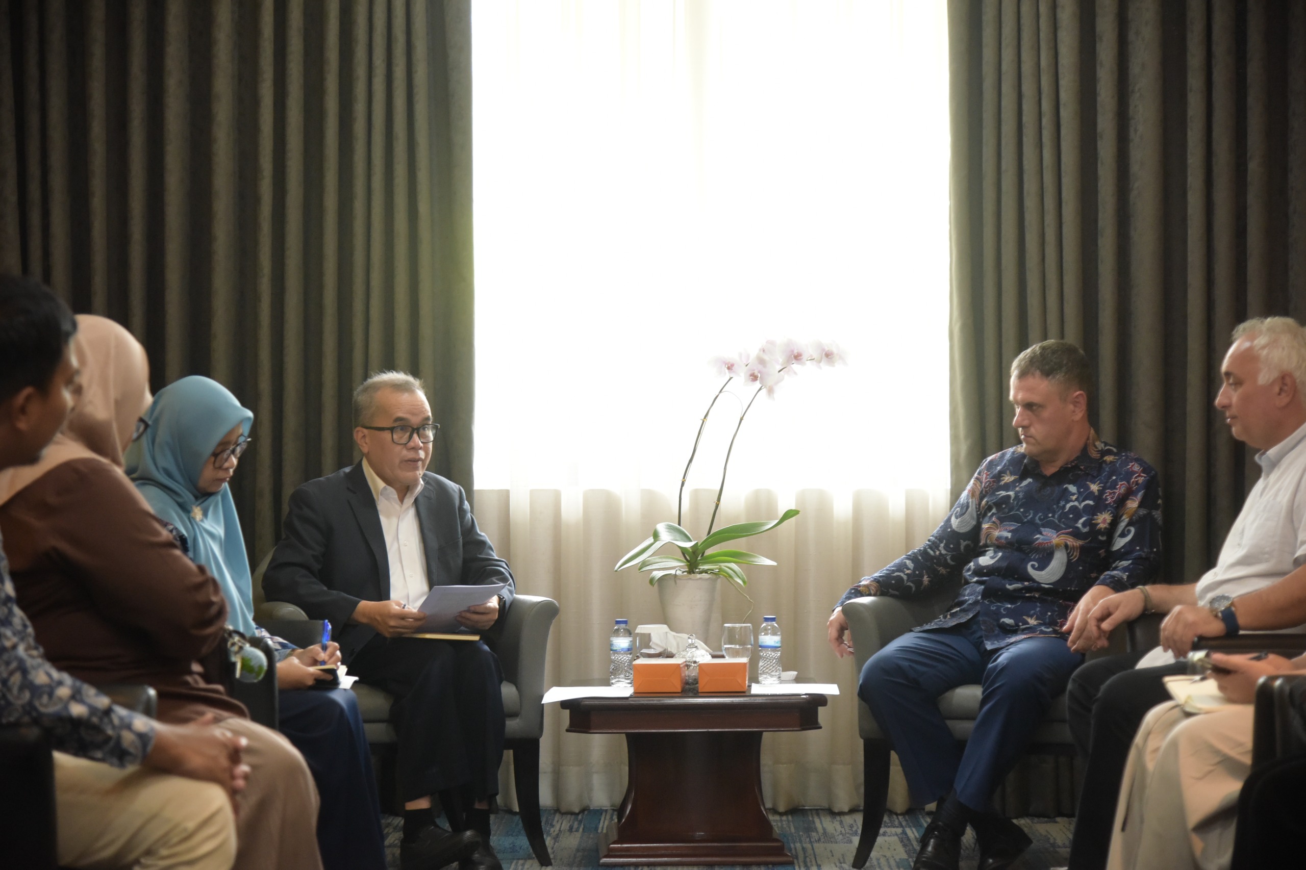 WhatsApp Image 2025-12-01 at 09.43.04 (1)