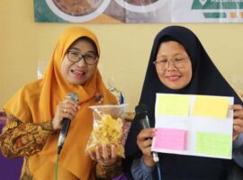 berkat-dosen-ipb-pulang-kampung-penjual-keripik-pisang-ini-kini-naik-kelas