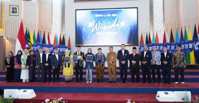 didominasi-generasi-muda-195-wisudawan-sekolah-pemerintahan-desa-ipb-university-perkuat-regenerasi-kepemimpinan-desa