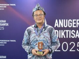 inisiasi-ovoc-dr-handian-purwawangsa-raih-anugerah-diktisaintek-2025