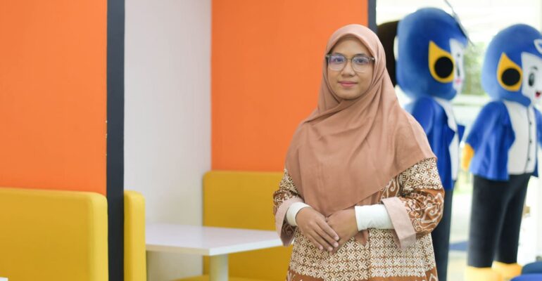 jadi-doktor-pertama-di-keluarga-mardiah-rahmadani-lulus-s3-usia-26-tahun-dengan-ipk-4-00