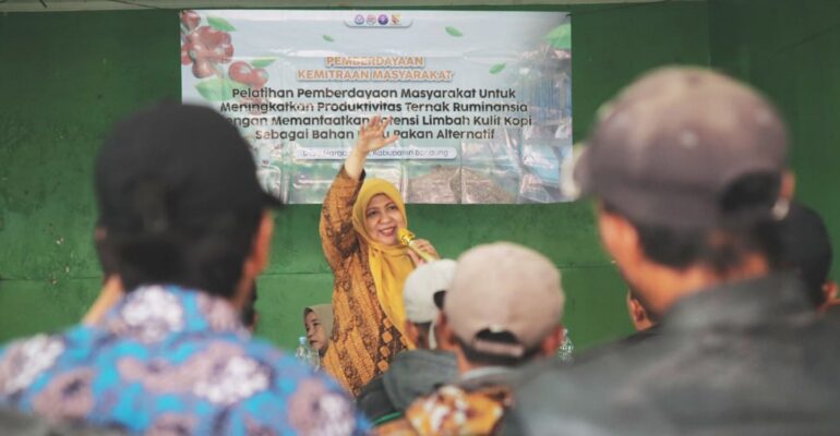 ketika-limbah-kulit-kopi-di-ciwidey-tak-lagi-percuma