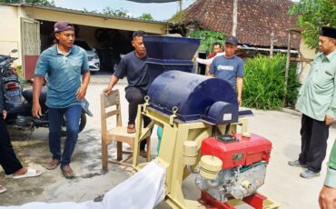 sulap-jerami-padi-jadi-biopot-bernilai-ekonomi-lebih-unggul-dari-polybag