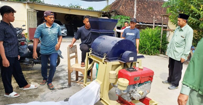 sulap-jerami-padi-jadi-biopot-bernilai-ekonomi-lebih-unggul-dari-polybag