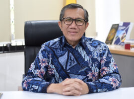 Prof Ujang Sumarwan