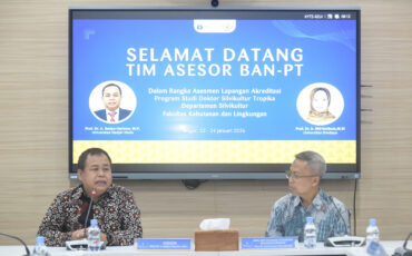 cover berita foto