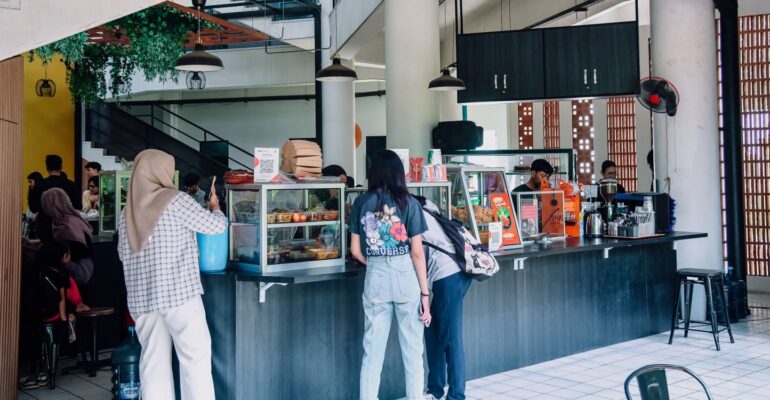 makan-sehat-tak-harus-mahal-ini-tips-pakar-gizi-ipb-university-untuk-mahasiswa