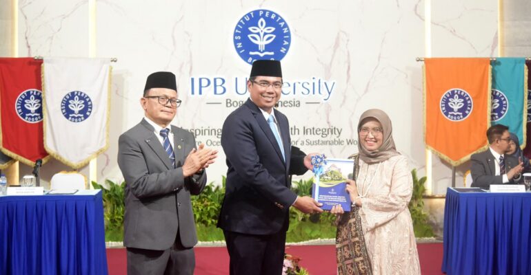 mwa-ipb-university-lantik-dr-heti-mulyati-sebagai-paw-wakil-rektor-bidang-resiliensi-sumberdaya-dan-infrastruktur-2023-2028