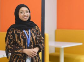 teliti-kelenjar-racun-ular-picung-yasmin-nadhiva-jadi-lulusan-terbaik-program-magister-ipb-raih-ipk-4-00