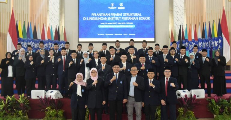transformasi-struktur-dan-tata-kelola-organisasi-rektor-ipb-university-melantik-35-pejabat-baru.jpg