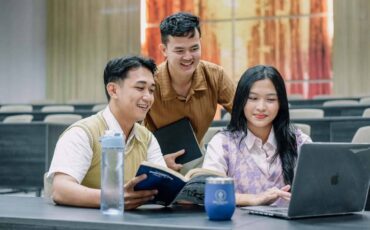 tracer-study-ungkap-lulusan-ipb-university-terserap-dunia-kerja-kurang-dari-empat-bulan.jpg (1)