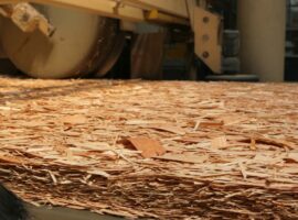 komposit-kayu-ramah-lingkungan-karya-inovator-ipb-university-tembus-117-inovasi-indonesia-2025.jpg (1)