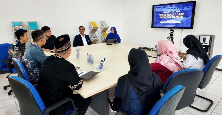 sekretariat-dprd-provinsi-banten-perdalam-tata-kelola-arsip-digital-di-ipb-university.jpg (1)