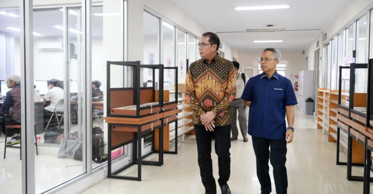 hari-pertama-utbk-snbt-2026-di-ipb-university-rektor-pastikan-layanan-humanis-dan-berintegritas.jpg