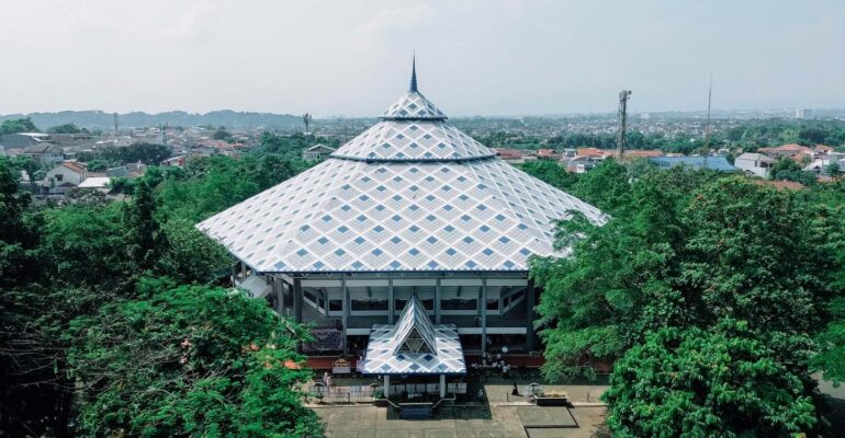 ipb-university-buka-program-magister-terapan-komunikasi-digital-dan-media-pendaftaran-dibuka-hingga-30-april.jpg