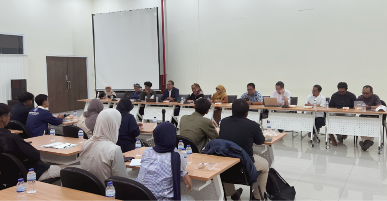 dialog-terbuka-bersama-mahasiswa-rektor-tegaskan-posisi-ipb-university-tidak-kelola-sppg-fokus-pada-pusat-unggulan-pemenuhan-gizi-nasional-coe-pgn-