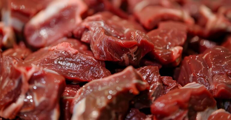 guru-besar-ipb-university-bagikan-cara-mengolah-daging-kerbau-agar-empuk-dan-tidak-bau.jpg